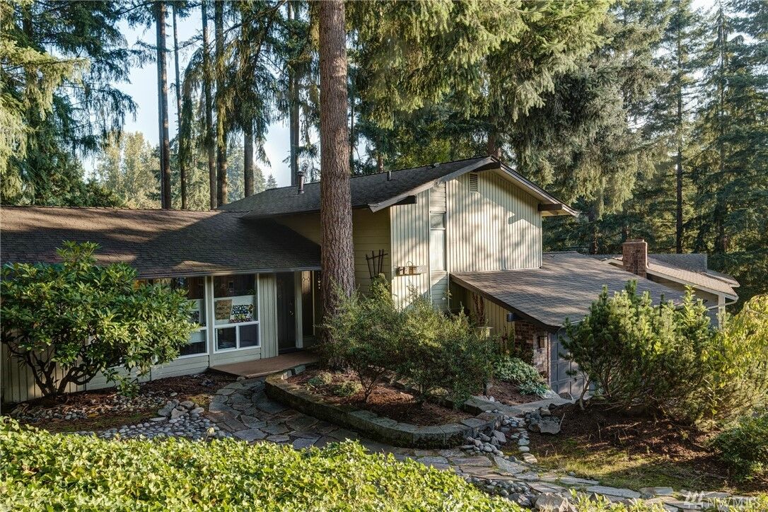 Property Photo:  21829 1st Ave W  WA 98021 