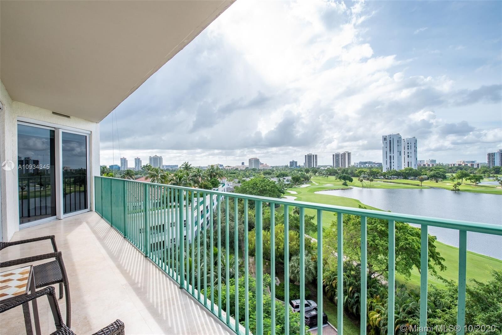 Property Photo: 20000 E Country Club Dr 806 FL 33180