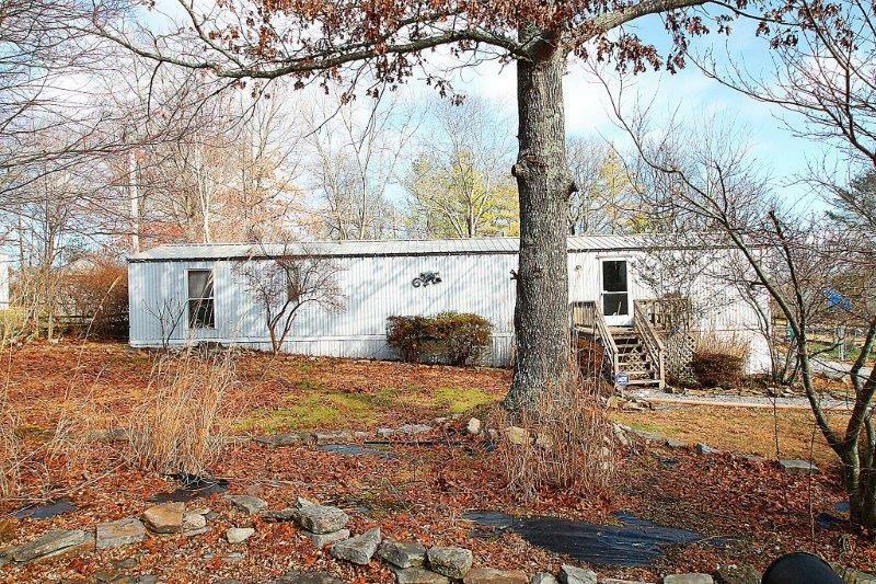 Property Photo:  251 Cherry Branch Loop  TN 38571 