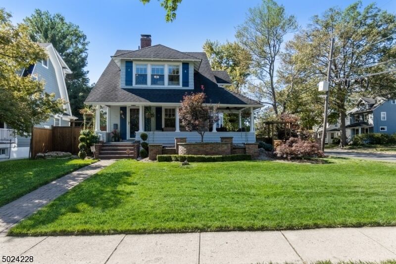 Property Photo:  702 Westfield Ave  NJ 07090 