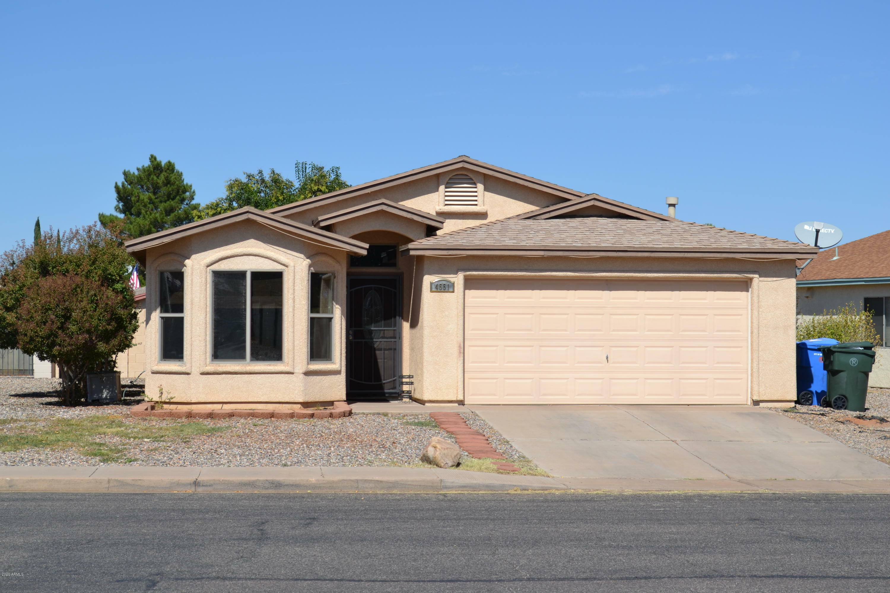 Property Photo: 4551 Calle Vista AZ 85635
