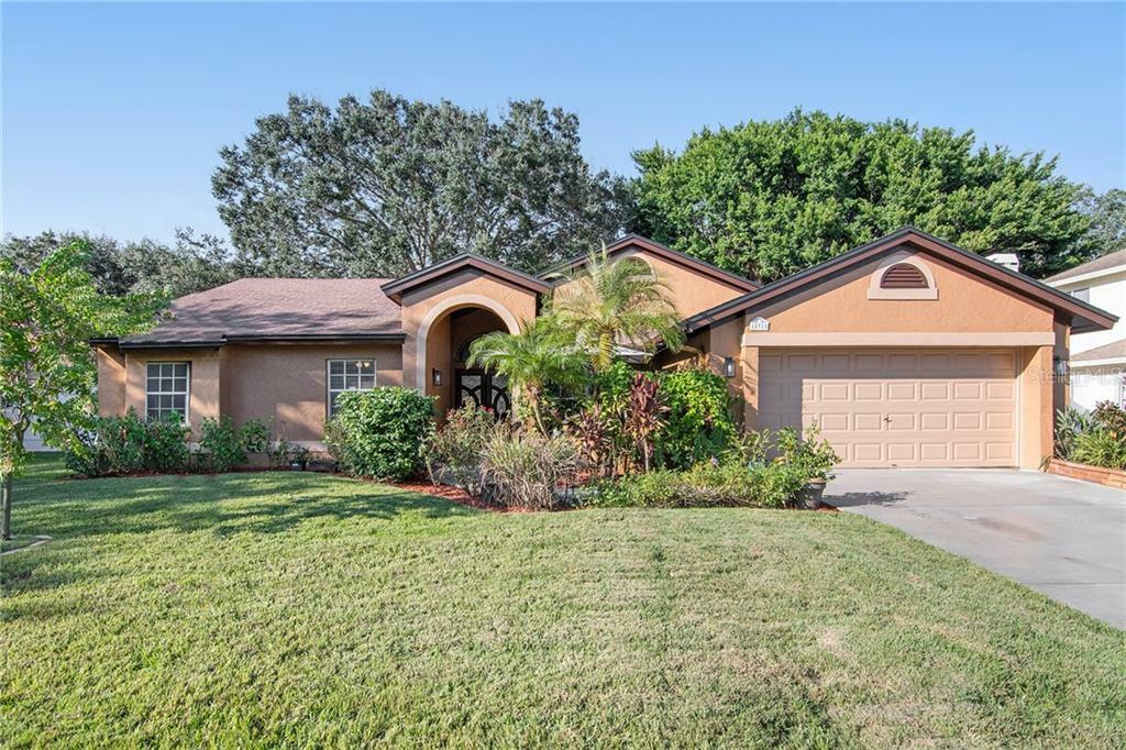 Property Photo:  10318 Ashley Oaks Drive  FL 33578 