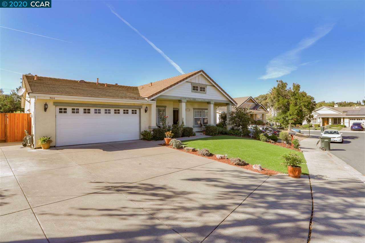 Property Photo:  306 Manor Park Circle  CA 94553-5577 