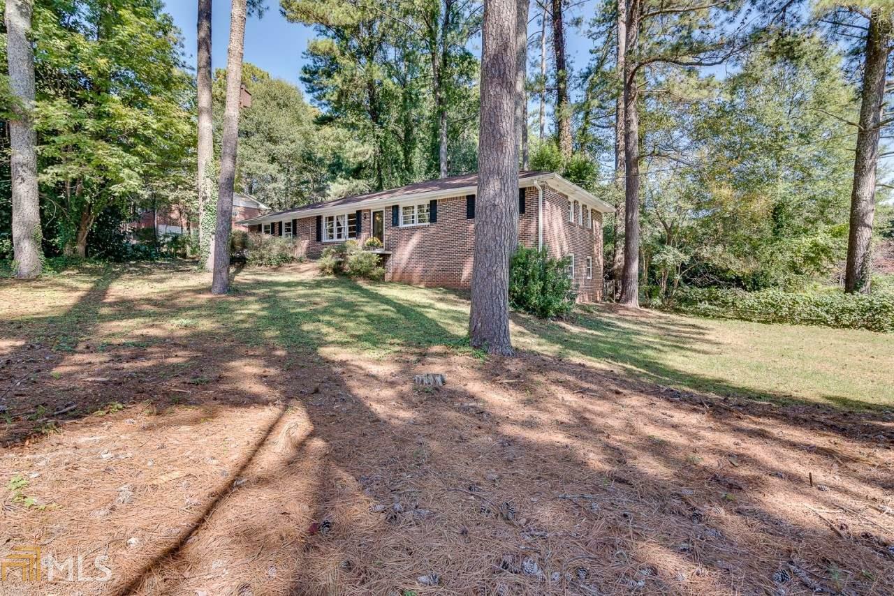 Property Photo:  2852 Concord Dr  GA 30033 