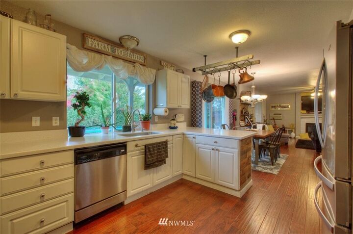 Property Photo:  8410 153rd Avenue E  WA 98372 