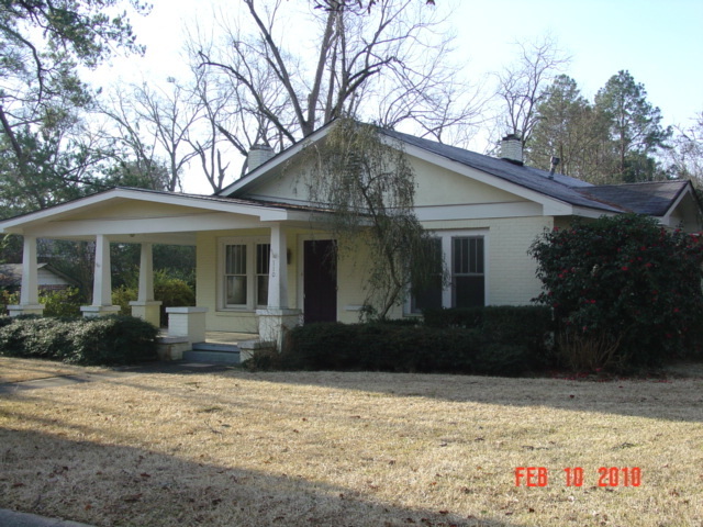 Property Photo:  110 N Main St.  MS 39119 