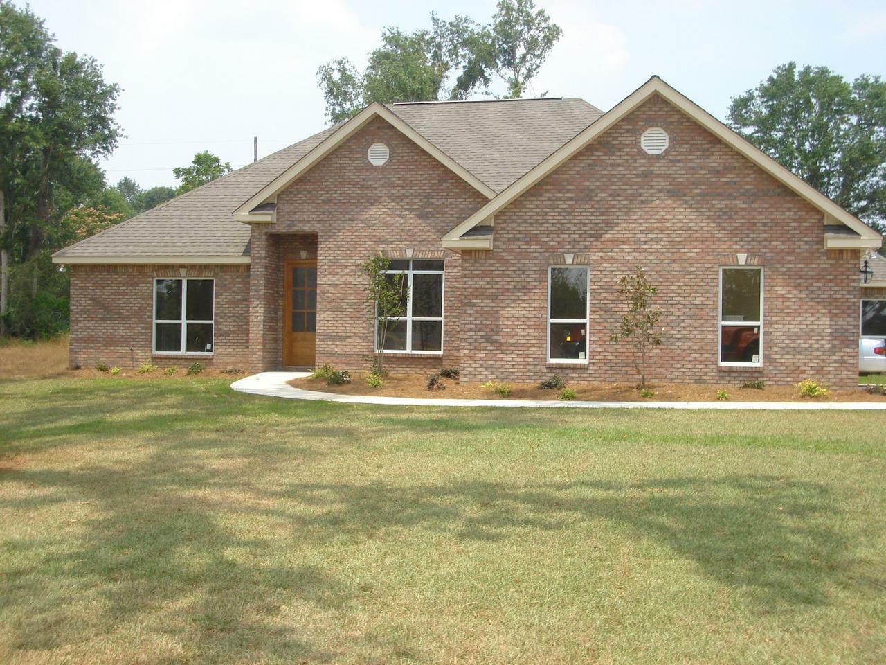 Property Photo:  51 Morrell Cir.  MS 39402 