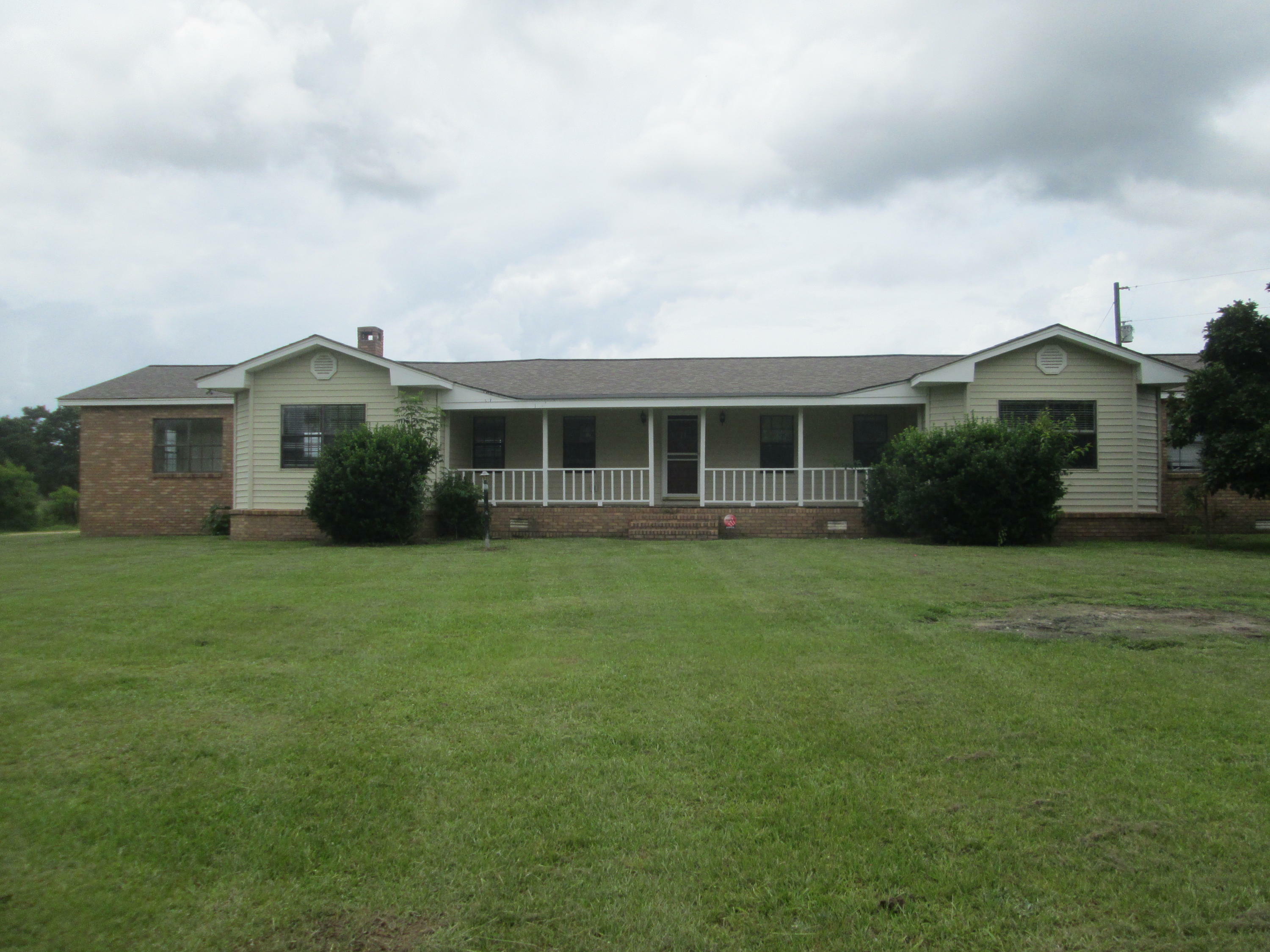 Property Photo:  86 Lumzy Ln.  MS 39429 