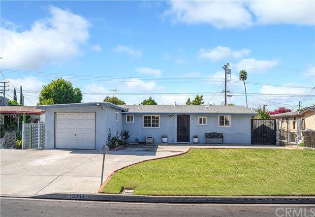 Property Photo: 5217 N Hyacinth Avenue CA 91702