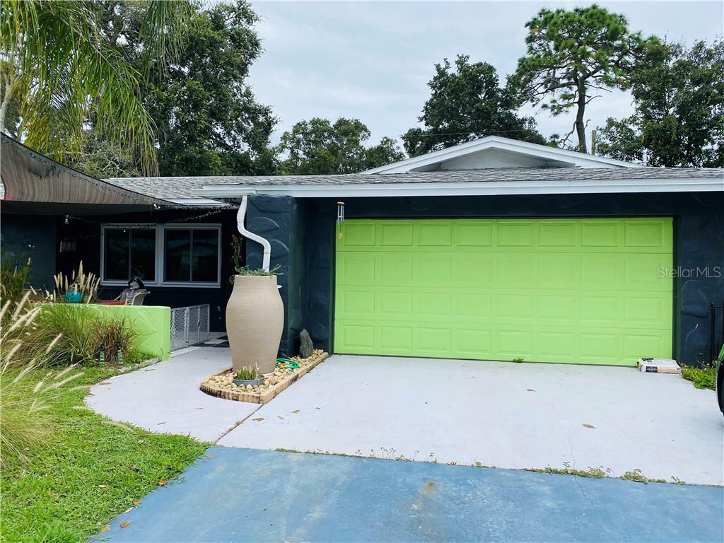 Property Photo:  1462 Carolyn Lane  FL 33755 