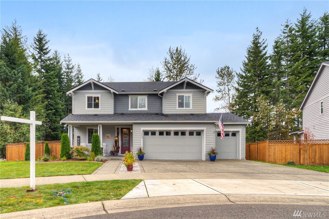 Property Photo:  14426  Parkview Court E  WA 98391 