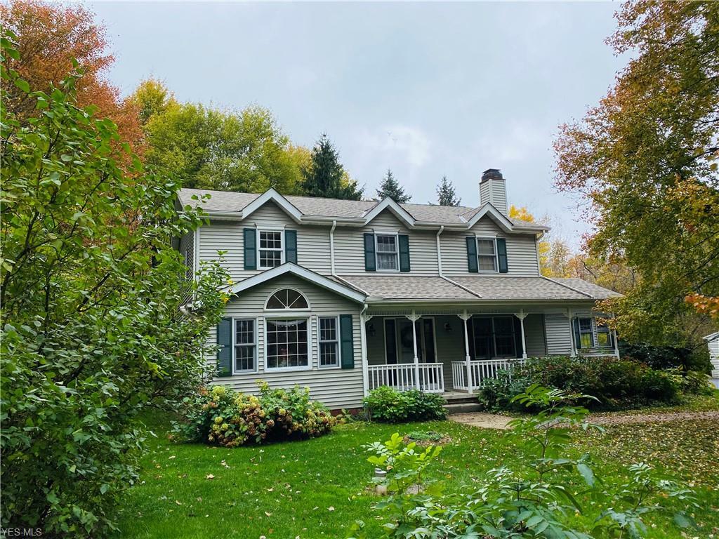 Property Photo: 17805 Settlers Trail OH 44023
