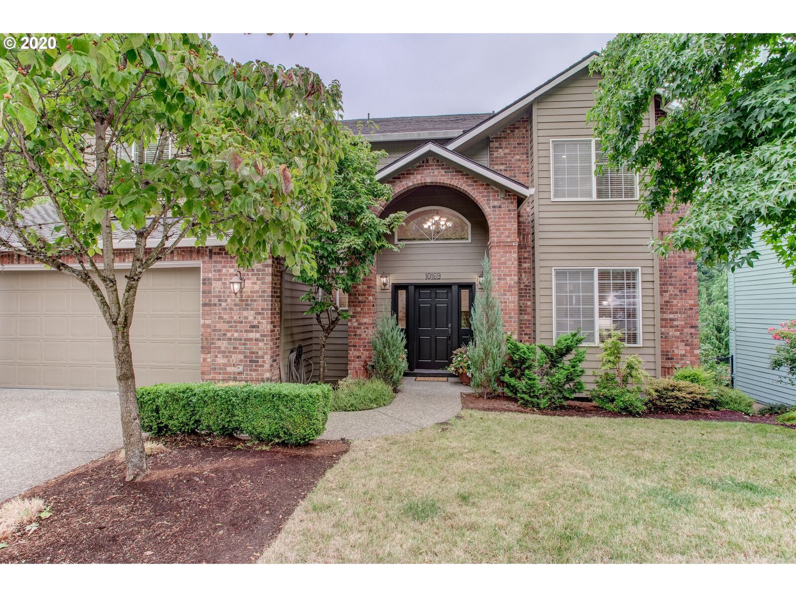 Property Photo:  10169 NW Priscilla Ct  OR 97229 