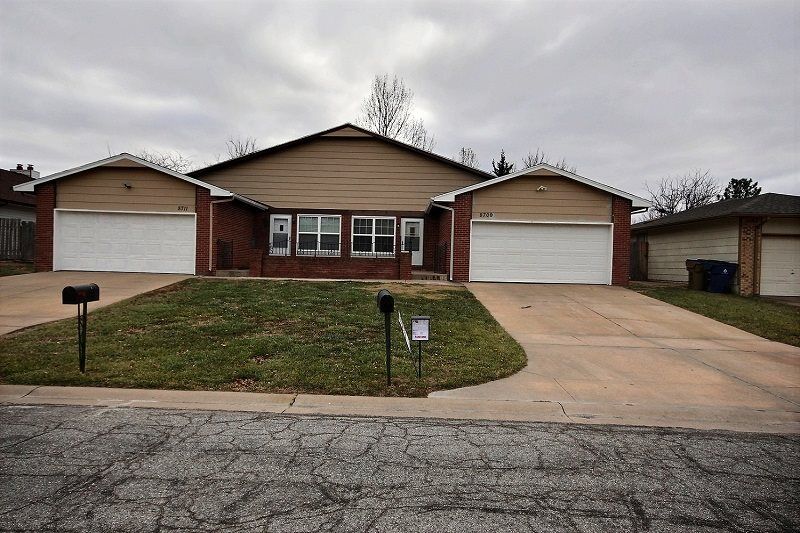 Property Photo:  8709 E Longlake Cir  KS 67207 