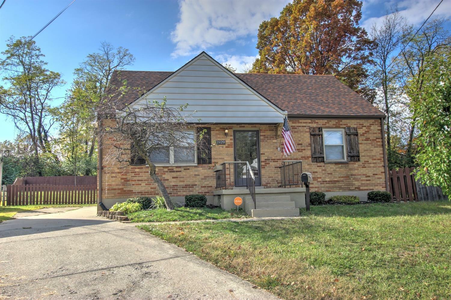 Property Photo: 1929 Acorn Dr OH 45231