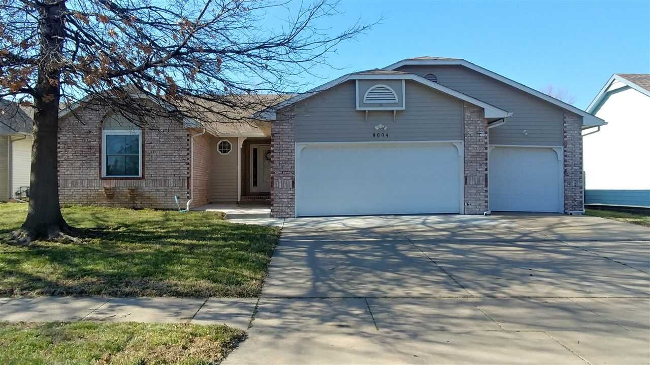 Property Photo:  9004 E Blake St  KS 67207 