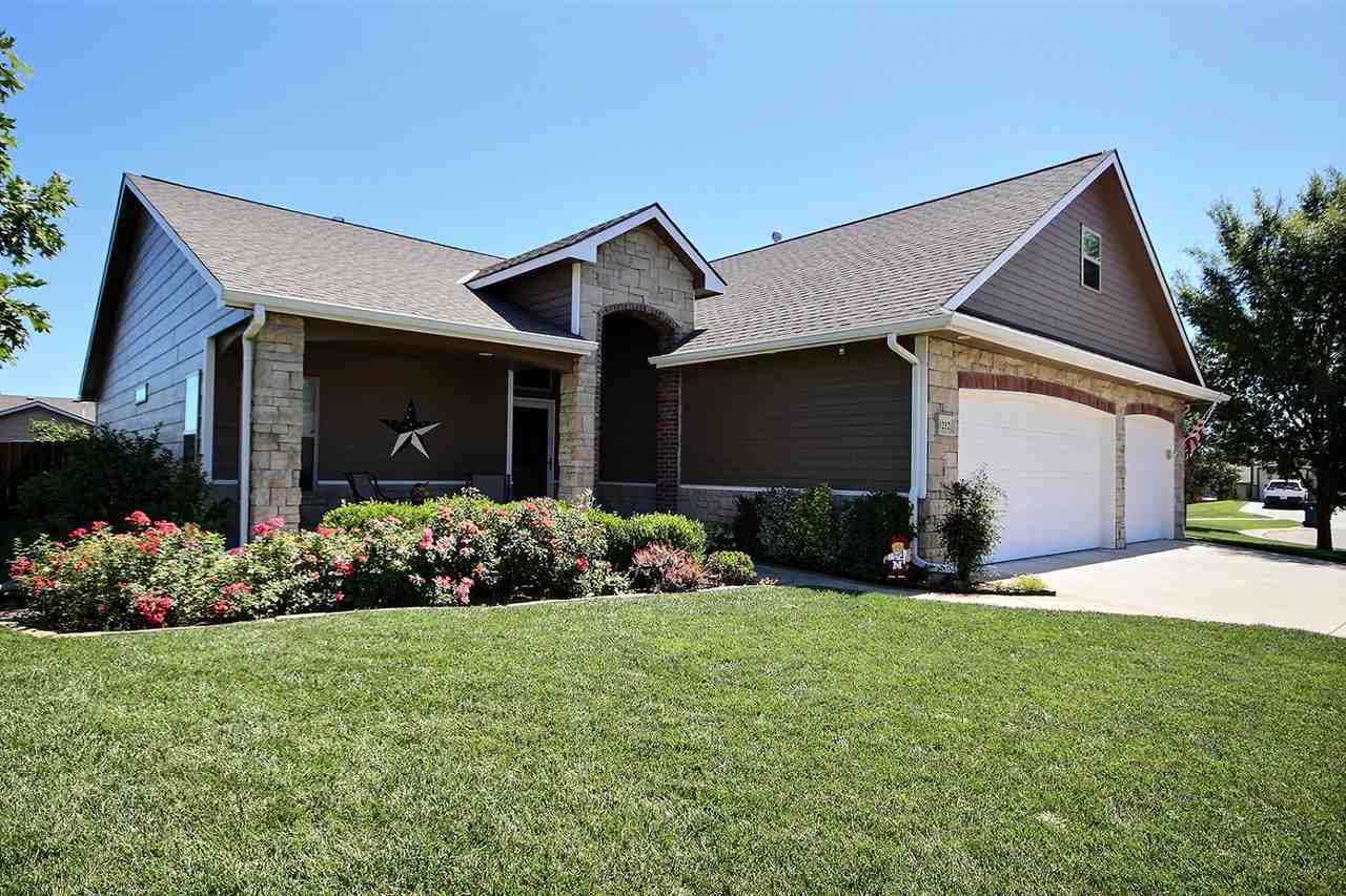 Property Photo:  1212 N Hamilton Cir  KS 67037 