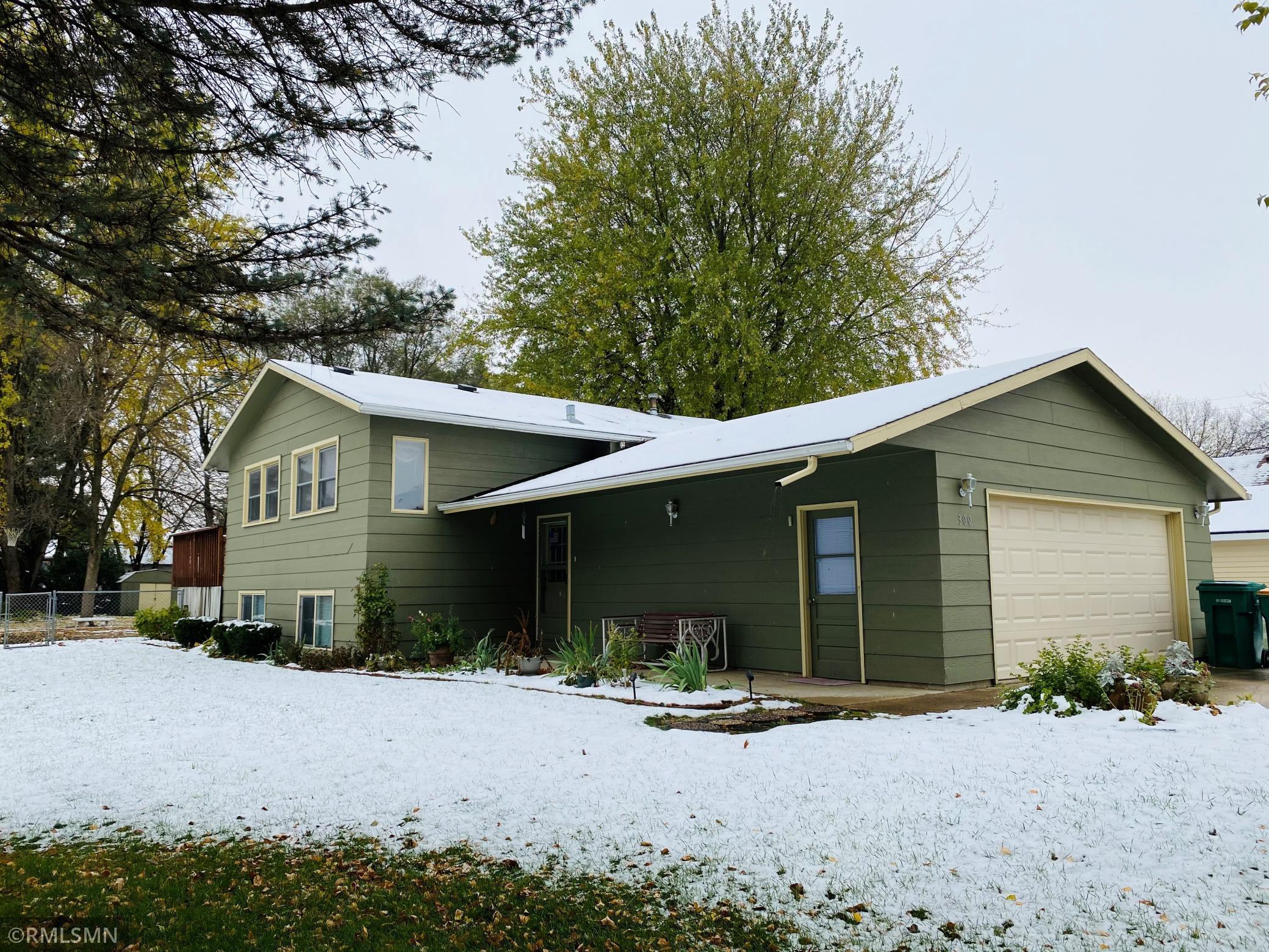Property Photo: 300 32nd Street NE MN 55906