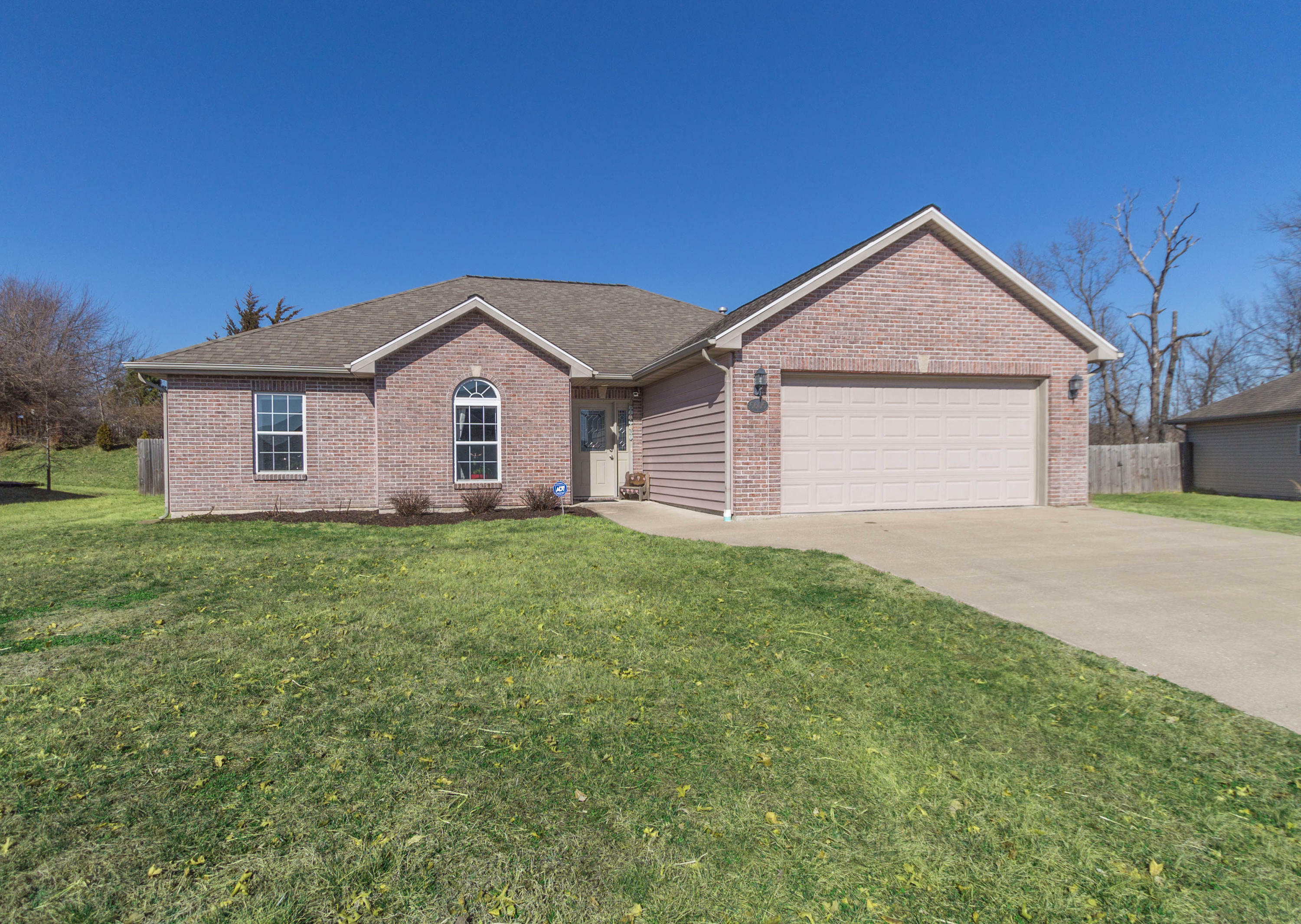 Property Photo:  5605 Murfreesboro Dr  MO 65201 