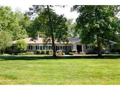8055 Chinquapin Lane  Indian Hill OH 45243 photo