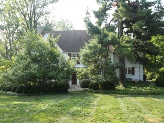 Property Photo: 115 Linden Drive OH 45215