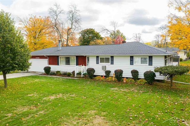 Property Photo:  11086 N Evergreen Road  MI 48415 