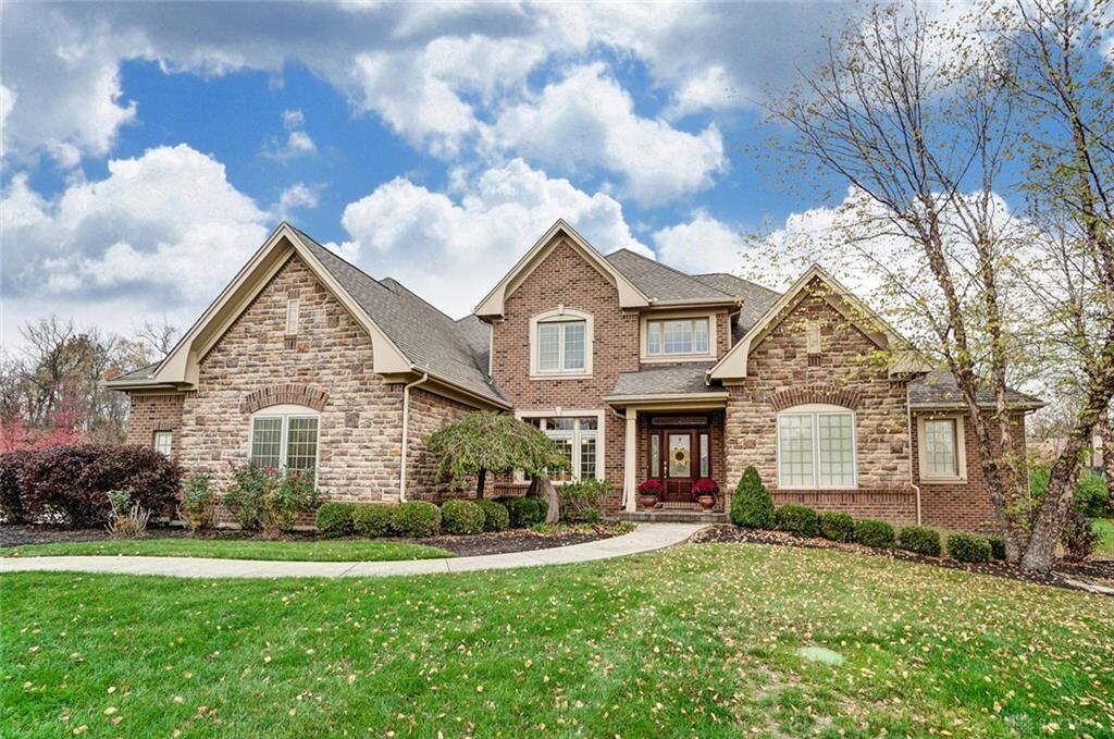 Property Photo: 755 Grand Wood Court OH 45066