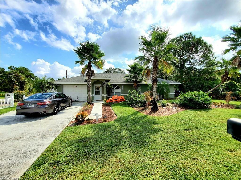 Property Photo:  630 Corvette Avenue  FL 33872 