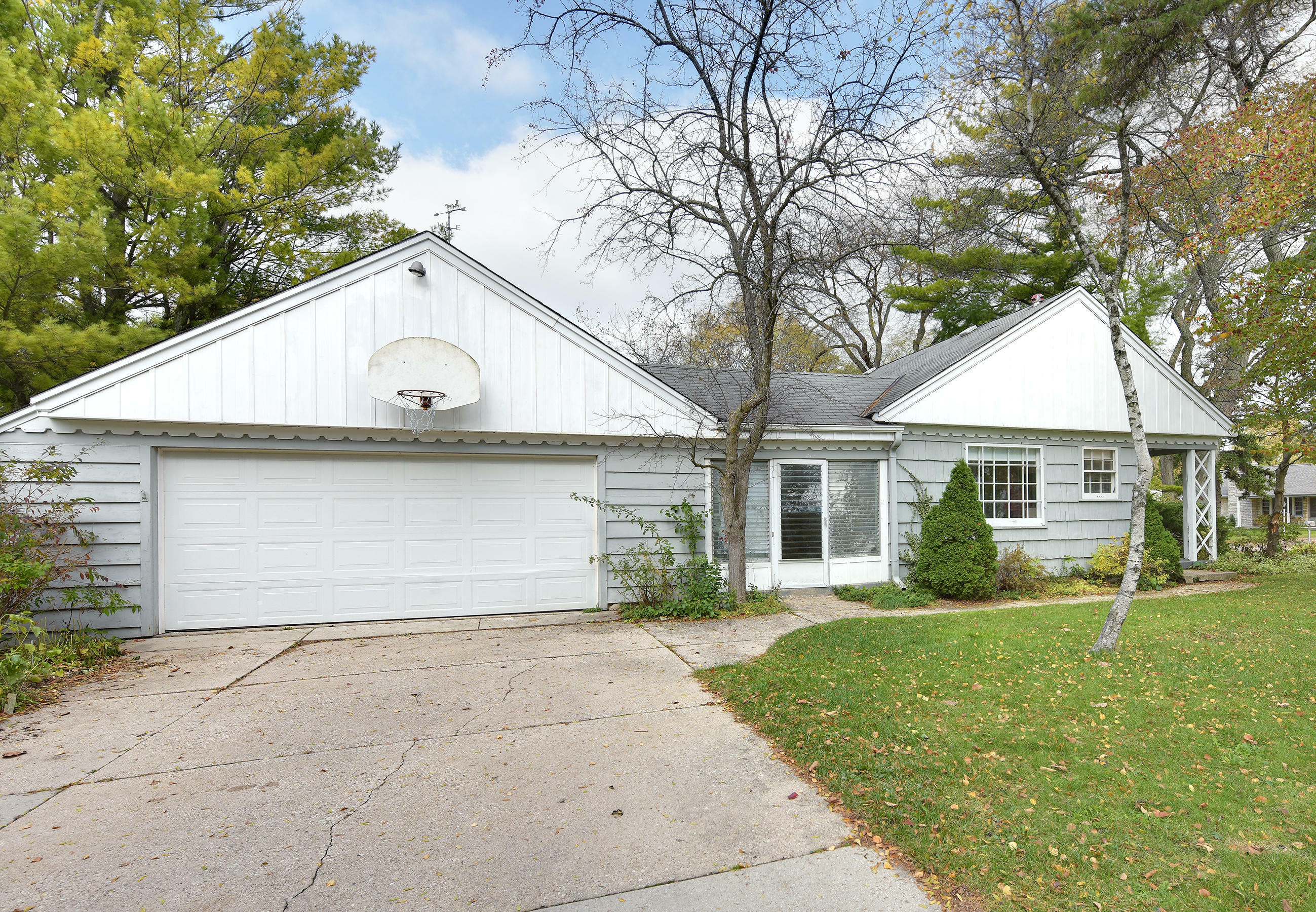 Property Photo:  7603 N Fairchild Rd  WI 53217 