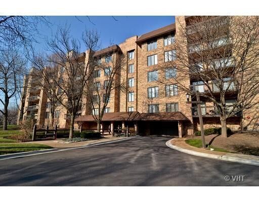 Property Photo: 3810 S Mission Hills Road 204 IL 60062