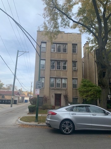 Property Photo: 2742 W Farragut Avenue IL 60625