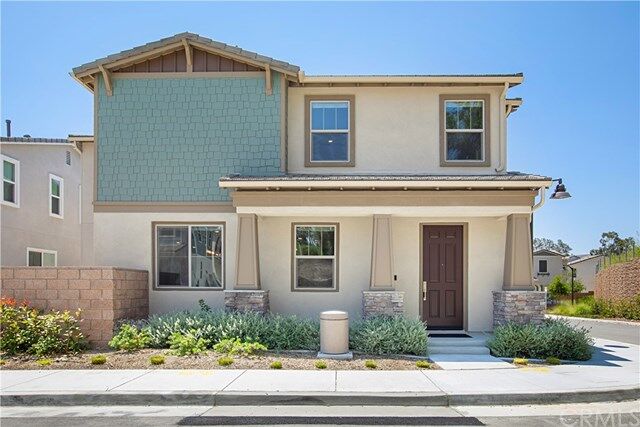 Property Photo:  28 Country Glen Street  CA 91766 