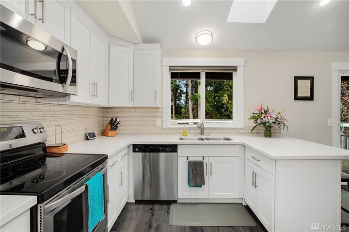 Property Photo:  19222 SE 259th Pl  WA 98042 