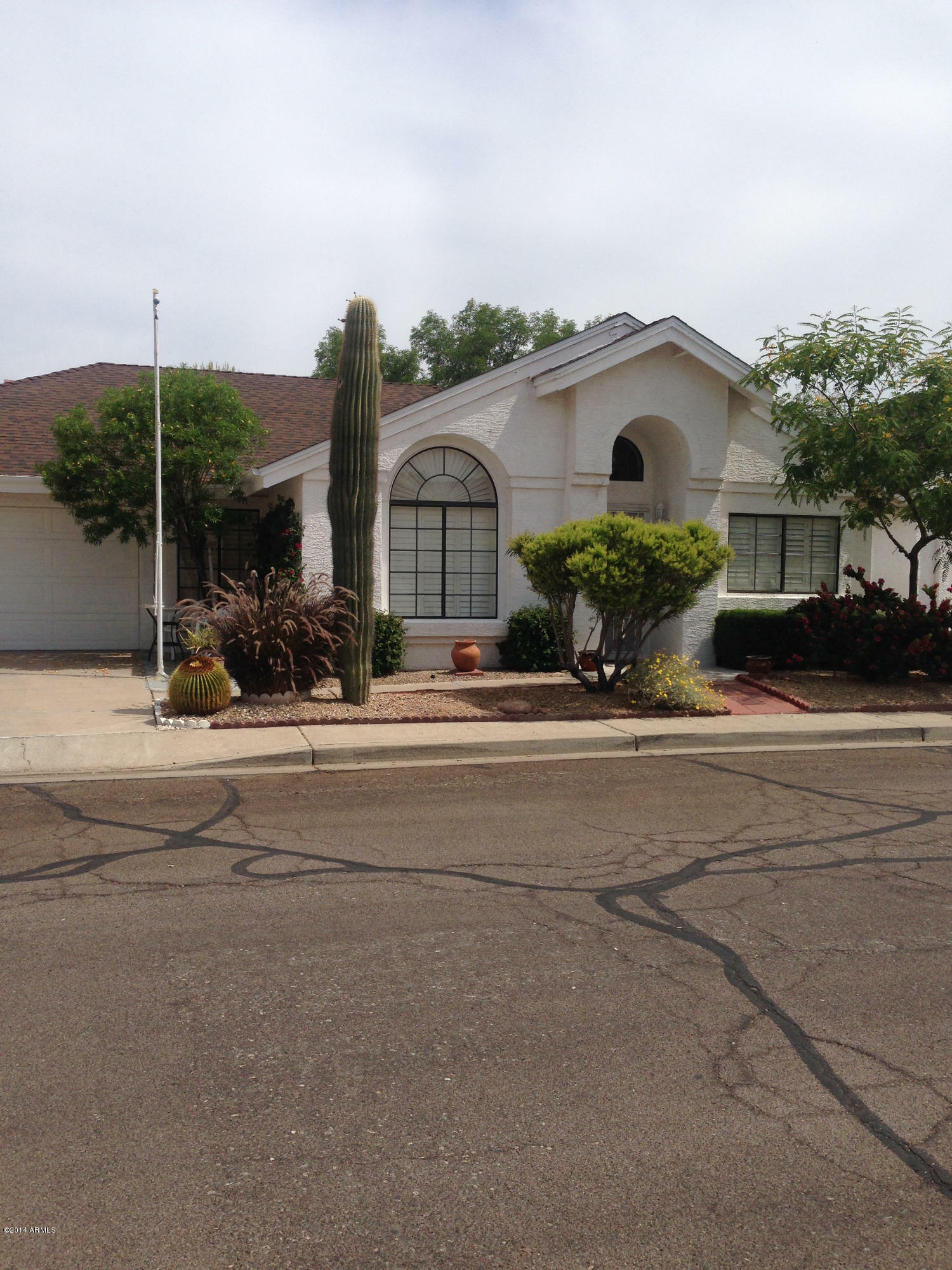 Property Photo:  3302 E Topeka Drive  AZ 85050 