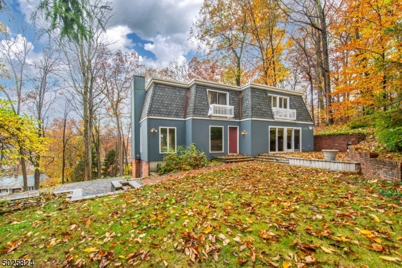 Property Photo: 13 E Shawnee Trl NJ 07885
