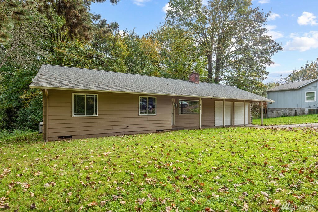 Property Photo:  211 Yelton Dr  WA 98632 