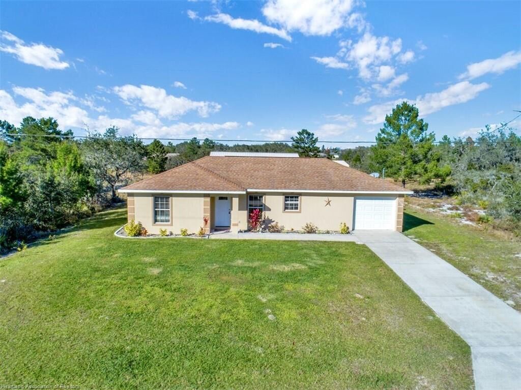 Property Photo:  2770 W Avalon Road  FL 33825 