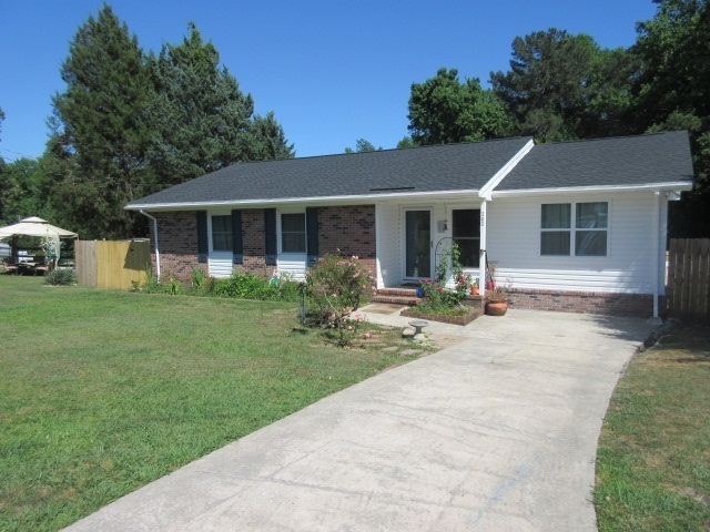 Property Photo:  300 Sheffield Road  NC 28546 