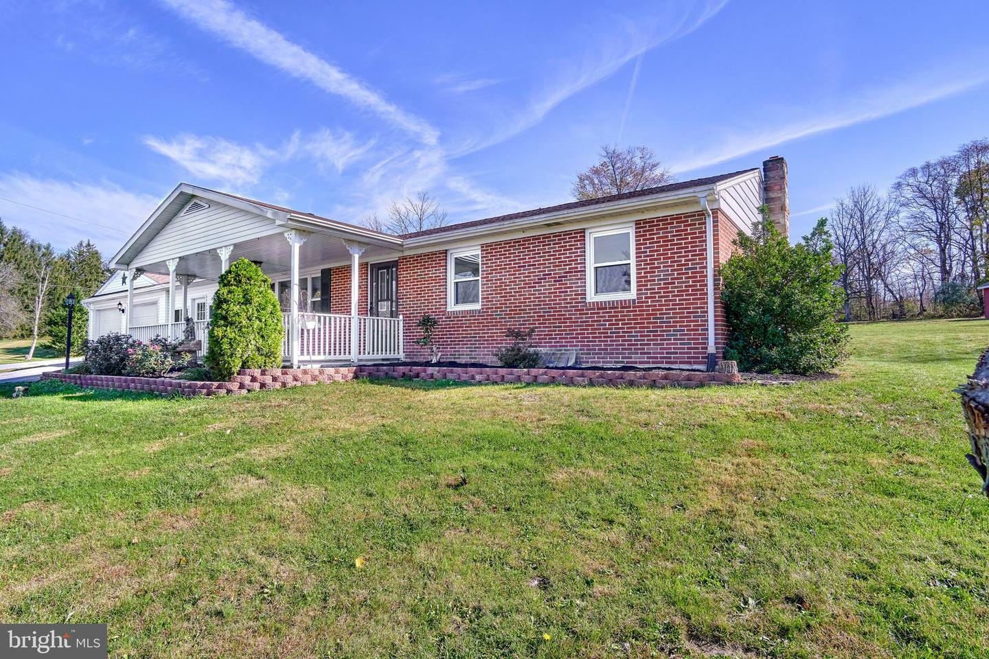 Property Photo:  100 S Cherry Lane  PA 17019 