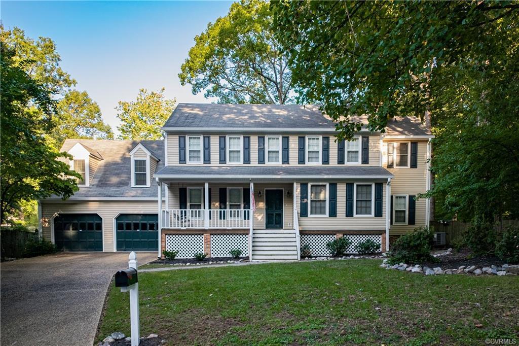 Property Photo: 2416 Mountainbrook Drive VA 23233