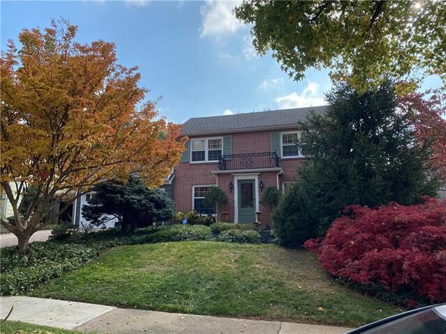 Property Photo: 1217 W 69th Street MO 64113
