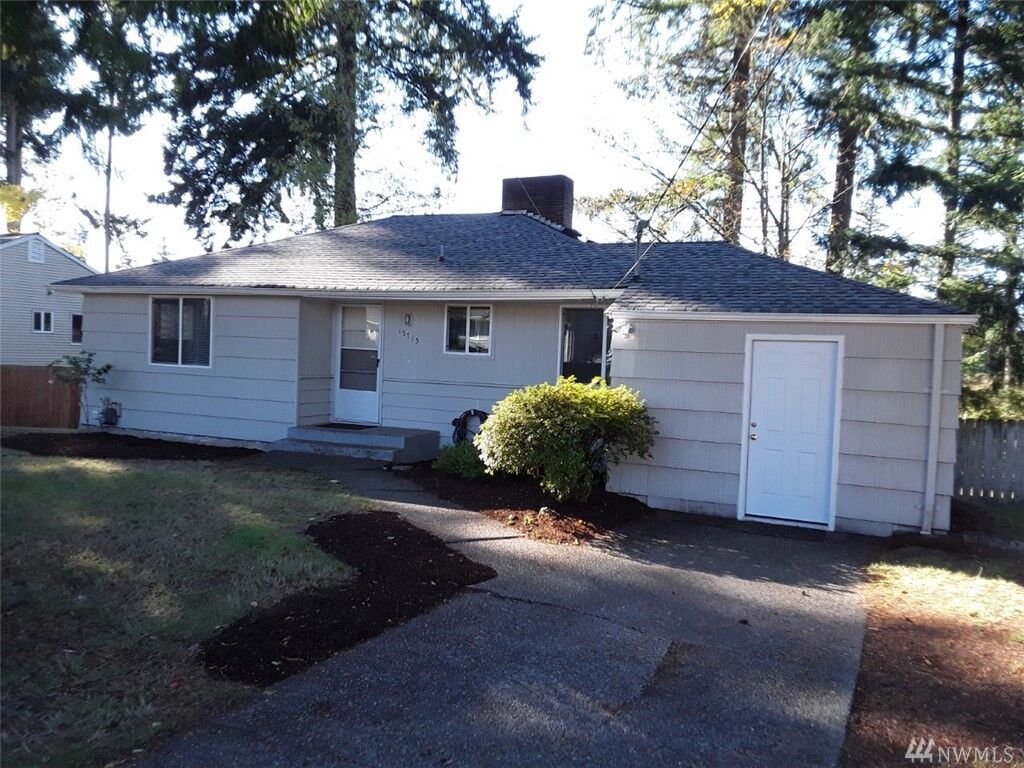 Property Photo:  15715 2nd Ave NW  WA 98177 
