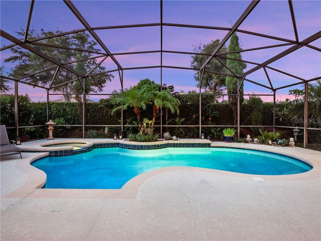 Property Photo:  7504 Pointe Venezia Drive  FL 32836 