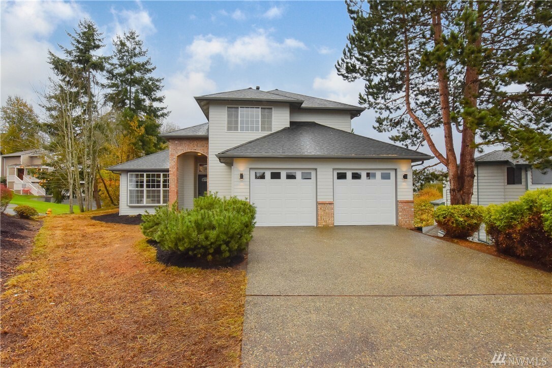 Property Photo:  1812 19th Dr  WA 98275 