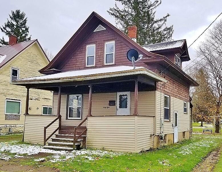 Property Photo:  68 E Hanover Street  NY 14895 