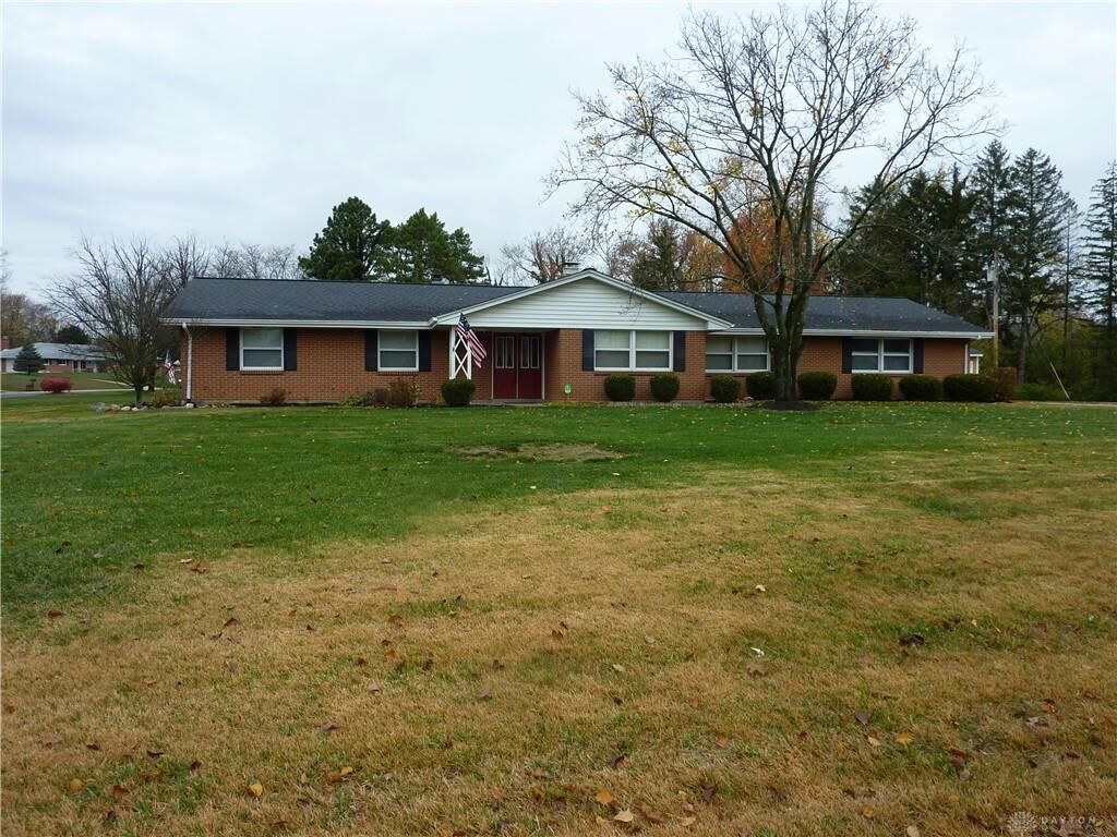 Property Photo: 1911 Penbrooke Trail OH 45459