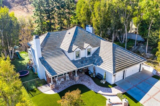 Property Photo:  20676 Paseo De La Cumbre  CA 92887 