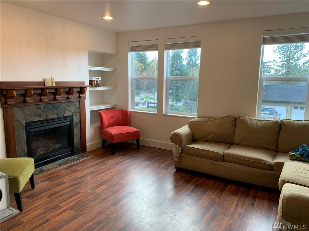 Property Photo: 1014 Park St I WA 98250