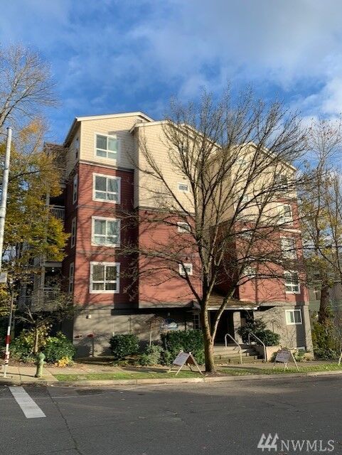 2805 NE 125th St 506  Seattle WA 98125 photo