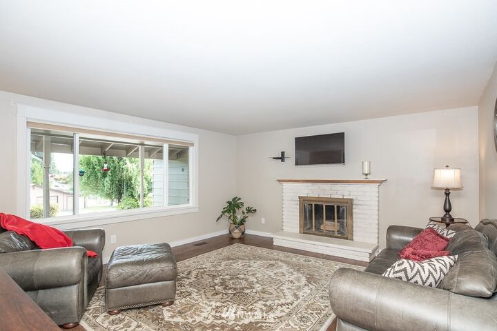 Property Photo: 2406 97th Place SE WA 98208